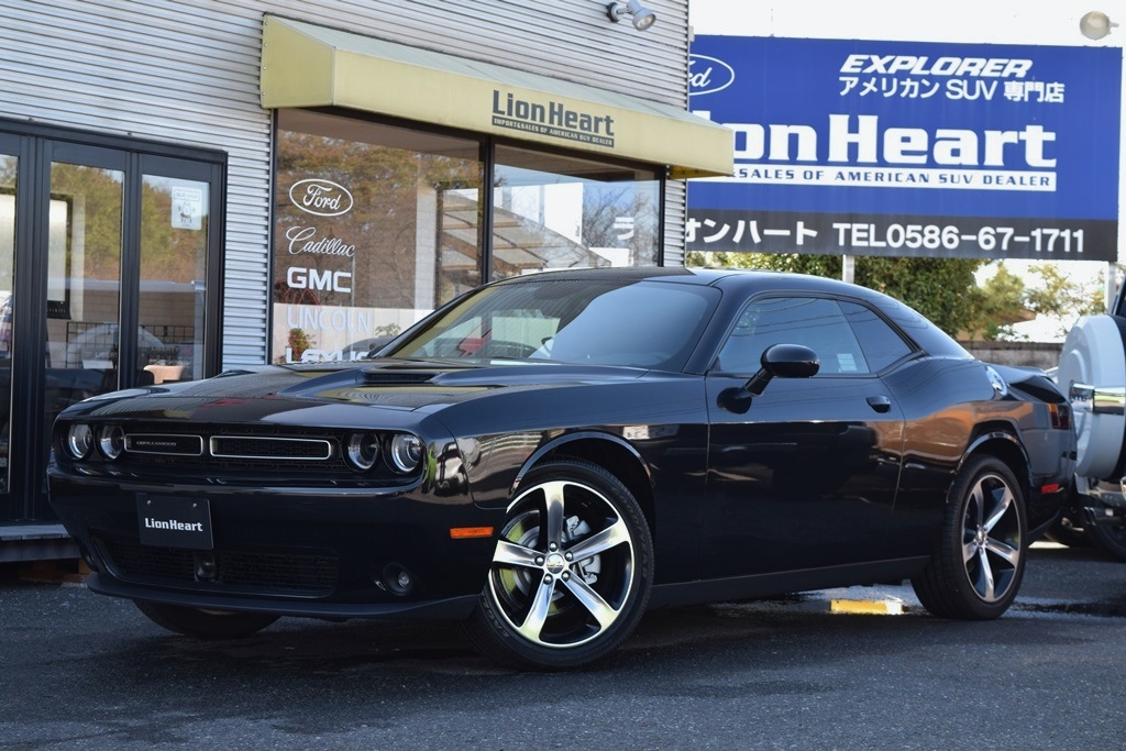 割り引き チャレンジャー SXTプラス 新車並行 ブラックレザー サンルーフ