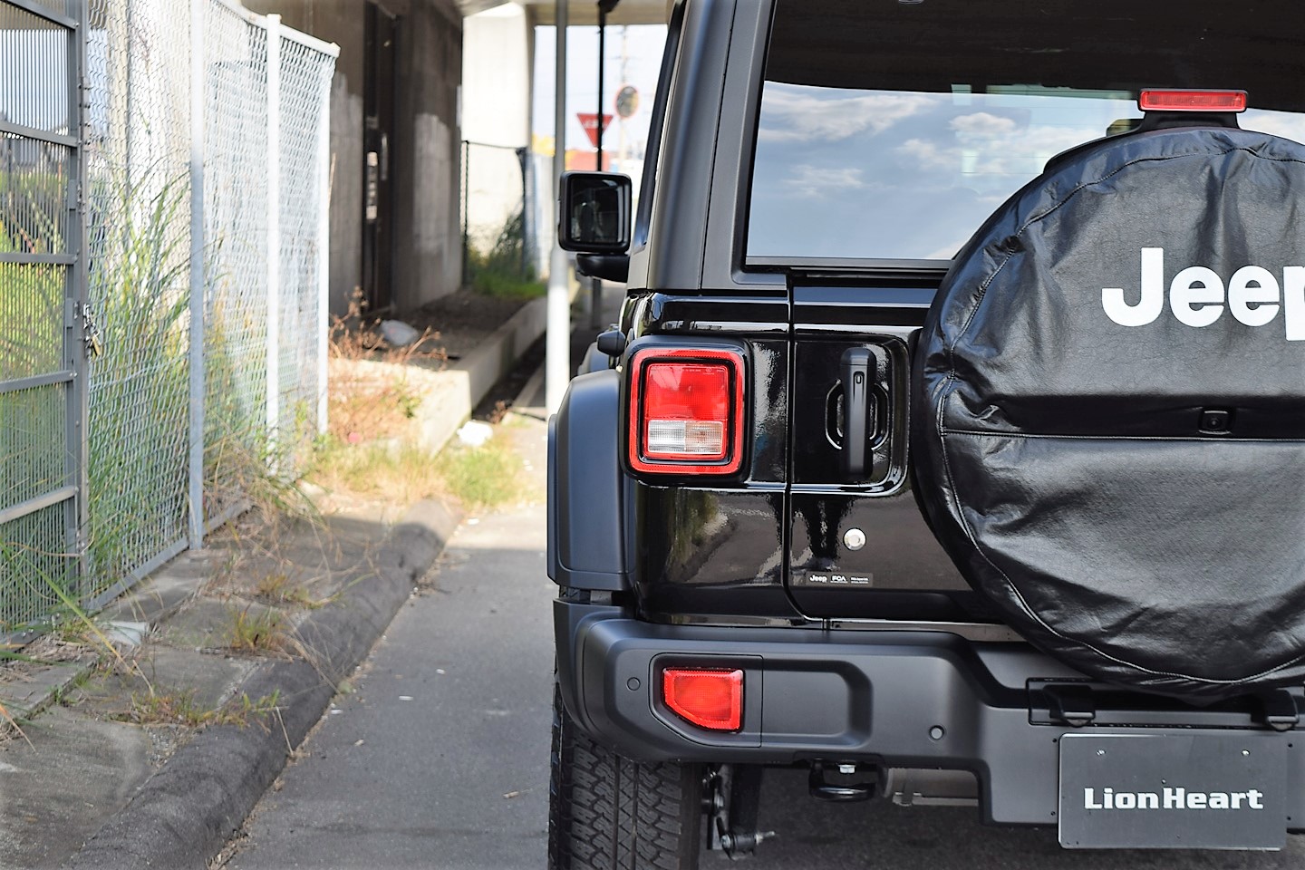 即納車可能 1台限定】新車 Jeep ジープ JLラングラー