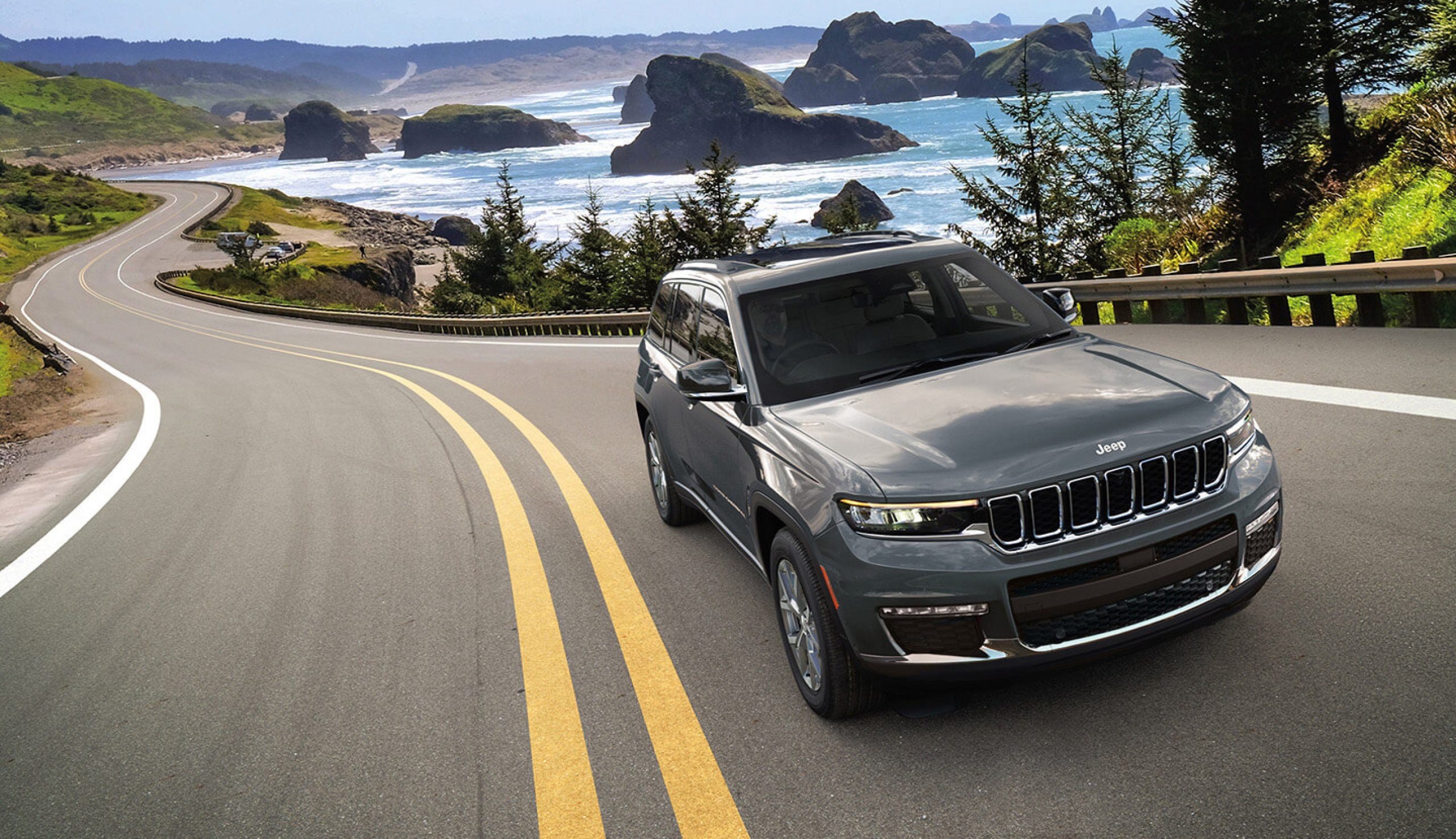 新型Jeep グランドチェロキーが発売開始されておりました！Jeep